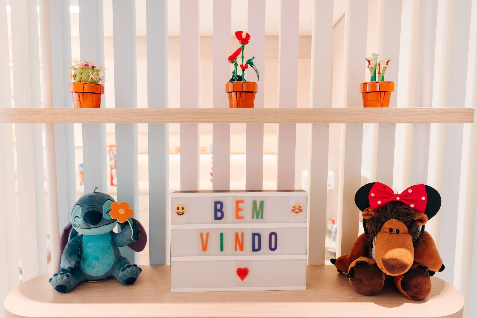 Placa de boas-vindas com os bichinhos